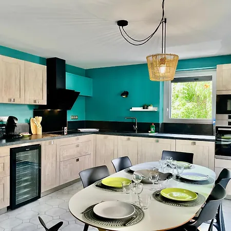 Holiday home La Maison Garnavie - 6 Personnes - Halles - Garage *