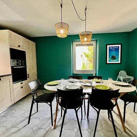 Holiday home La Maison Garnavie - 6 Personnes - Halles - Garage